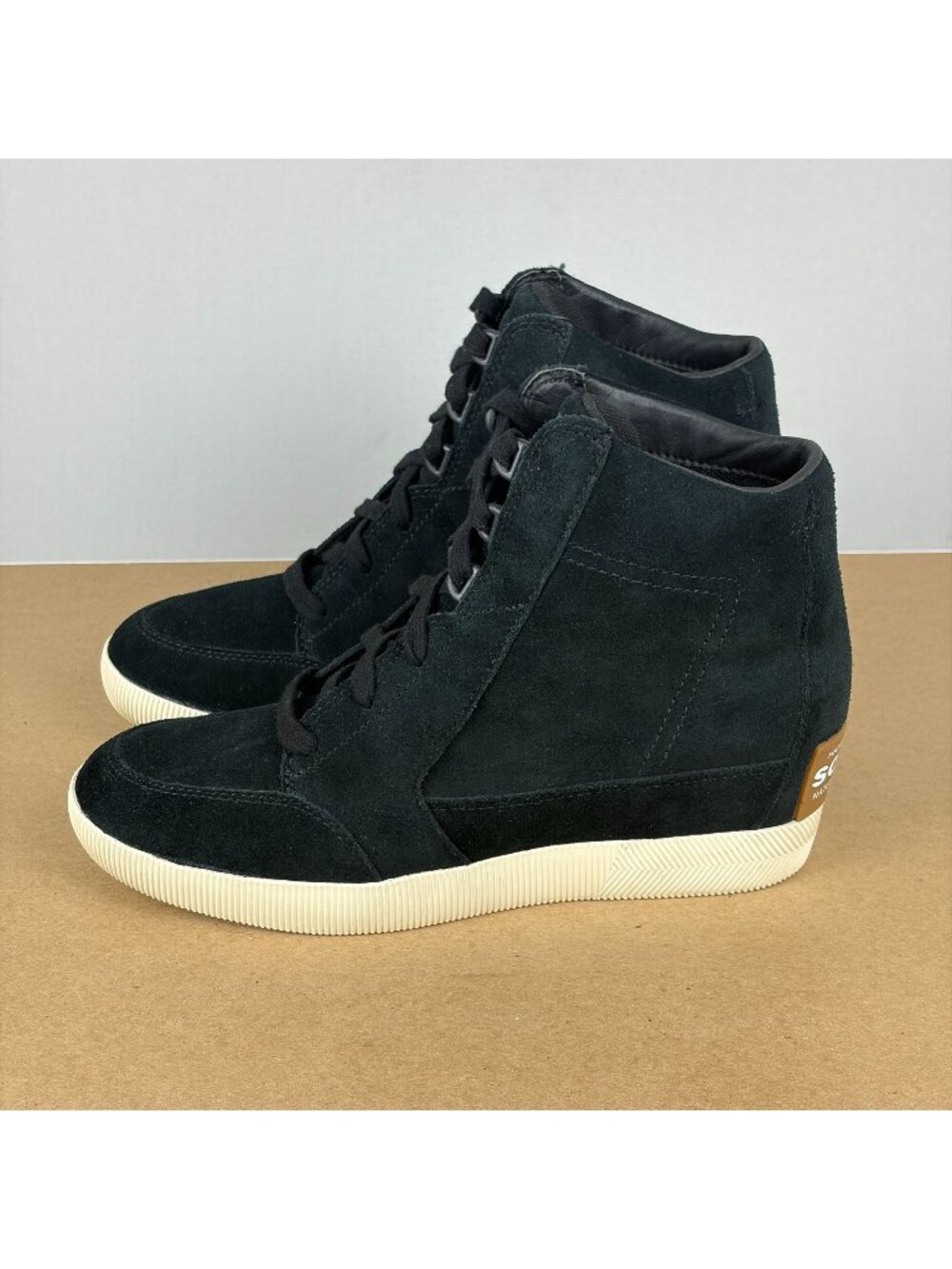 Sorel Out n About II Lace Up Wedge Boots Womens 9.5 Black Suede Casual Comfort